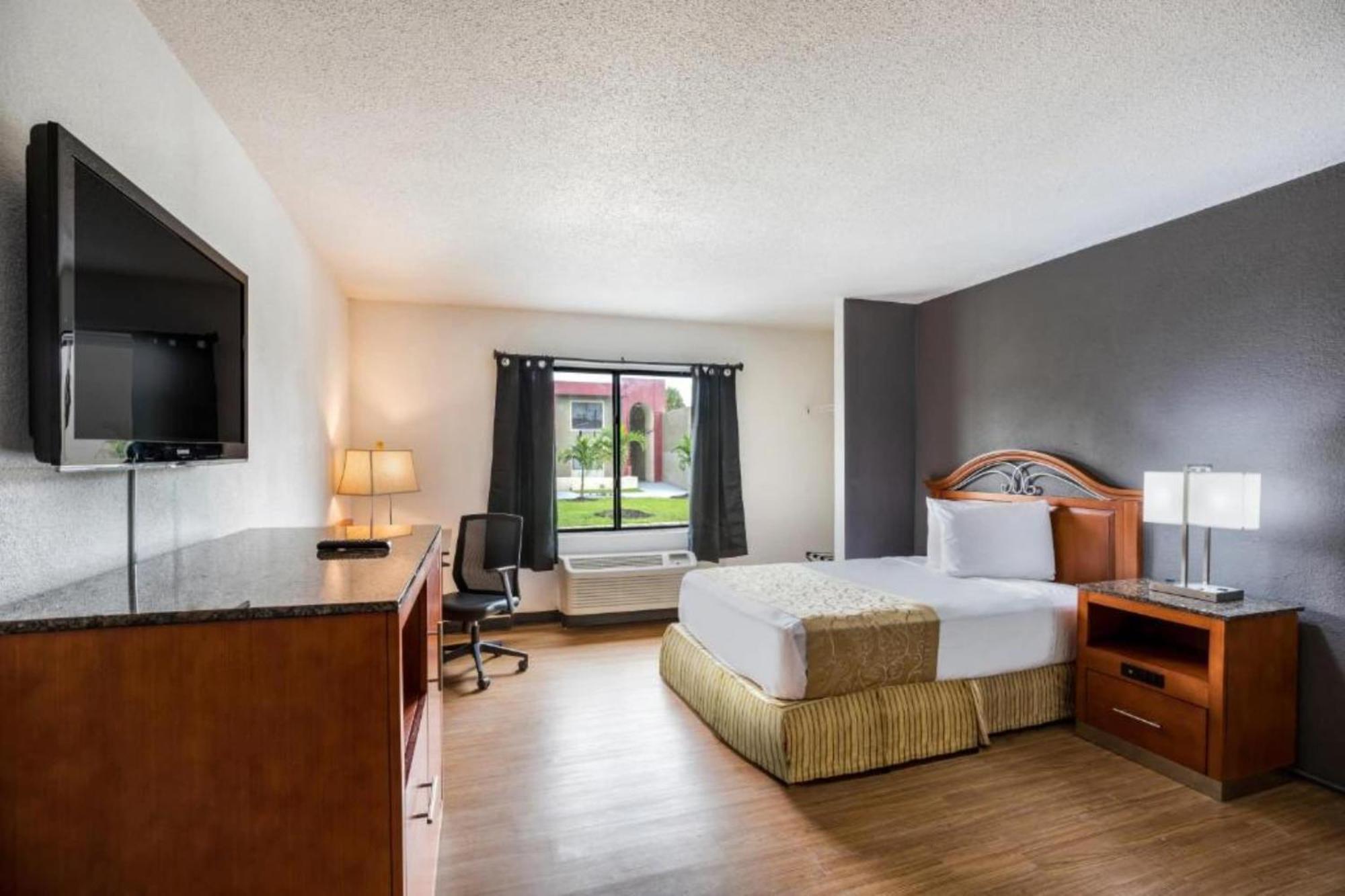 Oyo Hotel Orlando Airport Εξωτερικό φωτογραφία