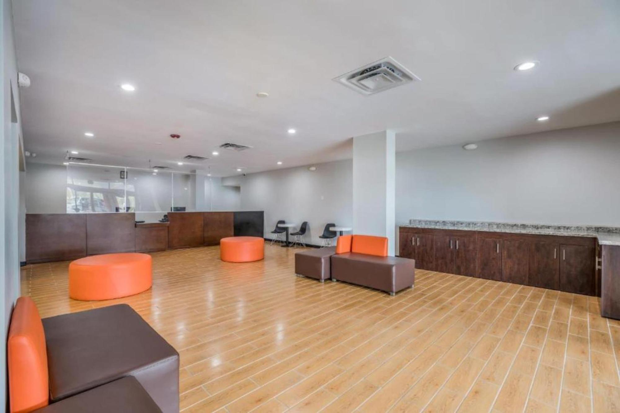 Oyo Hotel Orlando Airport Εξωτερικό φωτογραφία